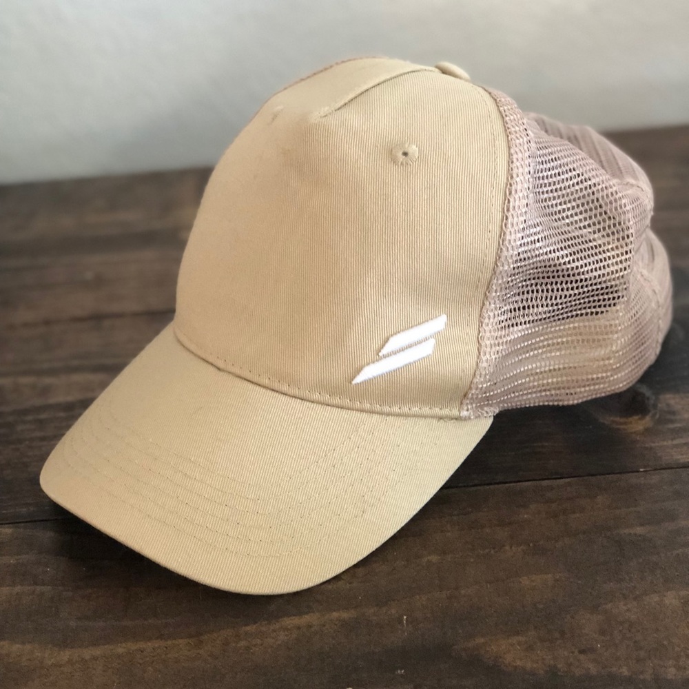 NWOT doyoueven trucker hat